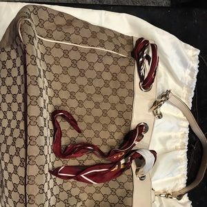 Gucci purse
